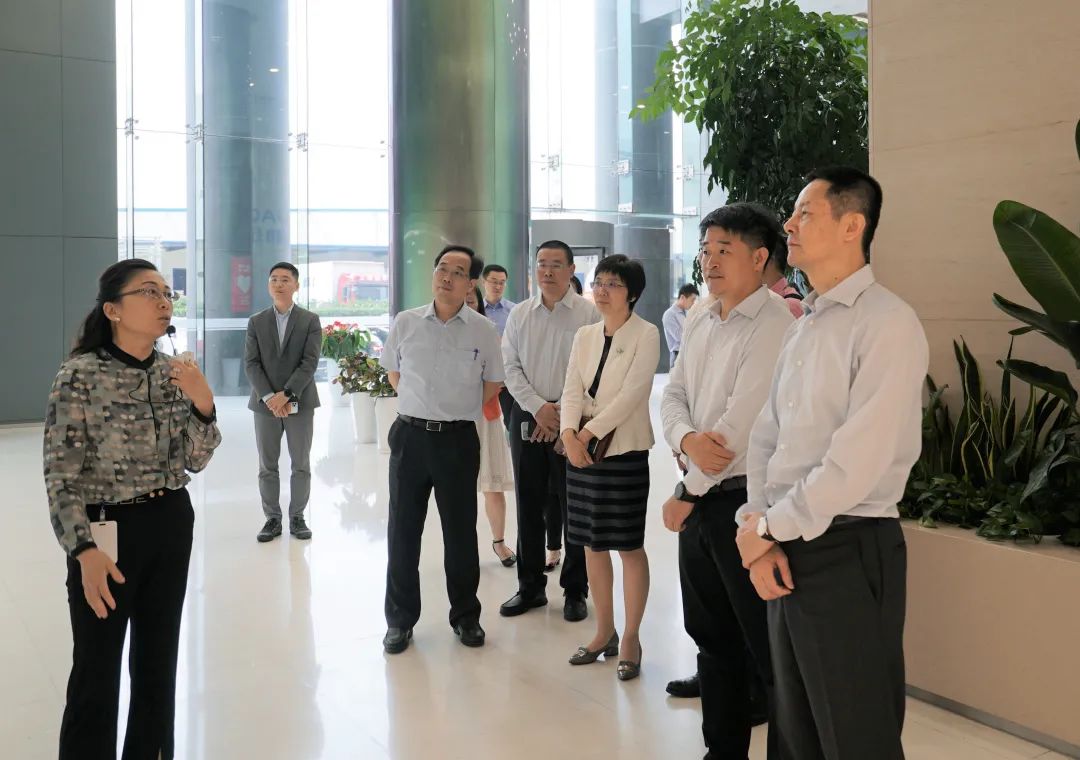 上海市委常委、副市长吴清一行莅临云顶技术调研指导