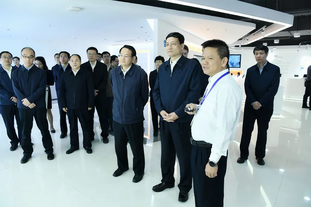 国家工信部部长肖亚庆一行莅临云顶技术调研考察